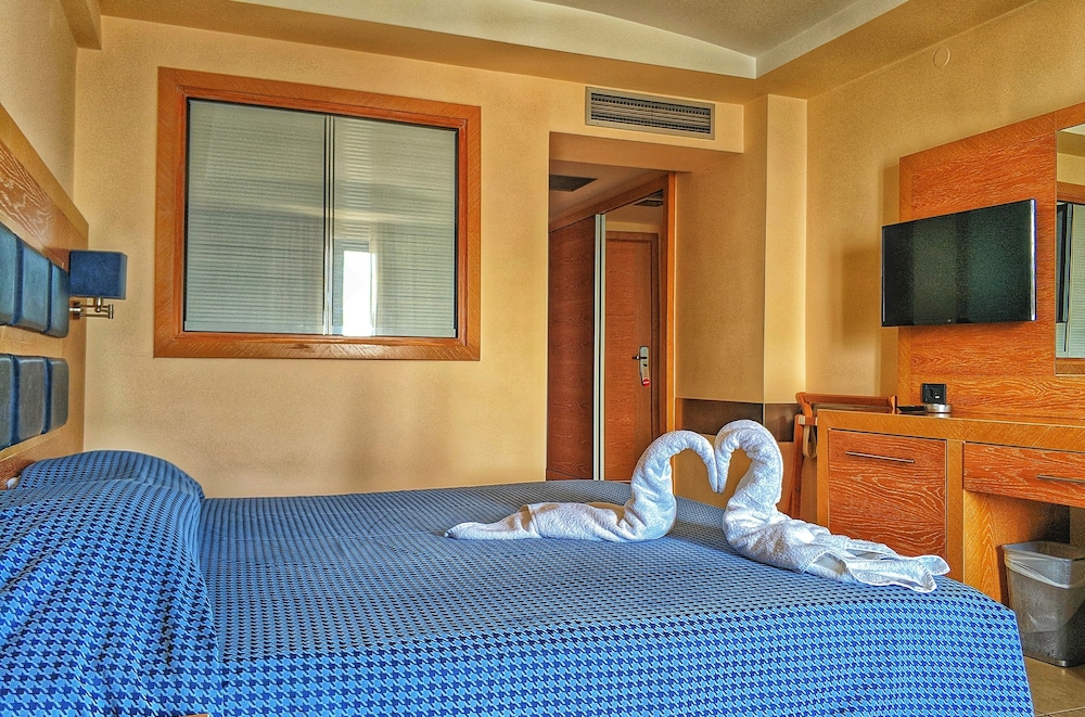 aegean blue beach hotel