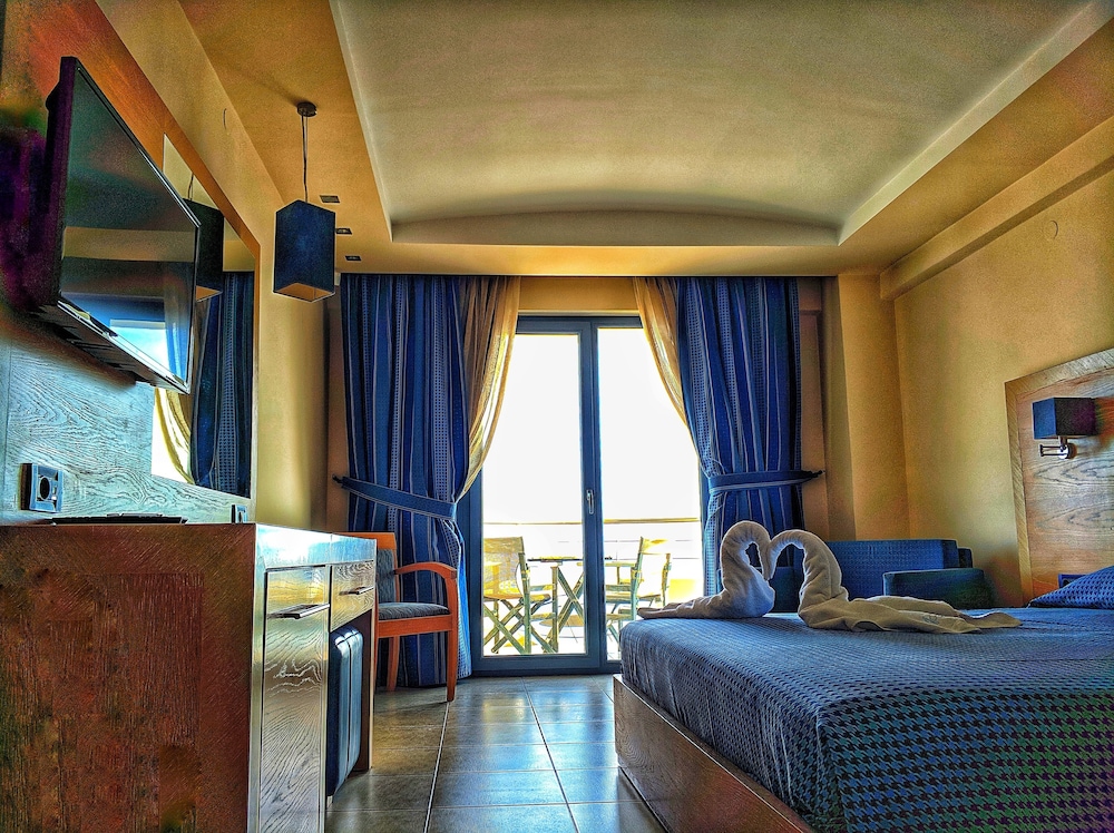 aegean blue beach hotel