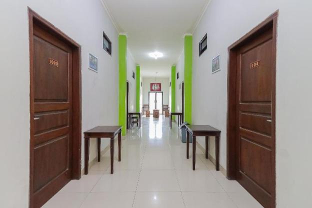 reddoorz at hotel nuansa ngawi