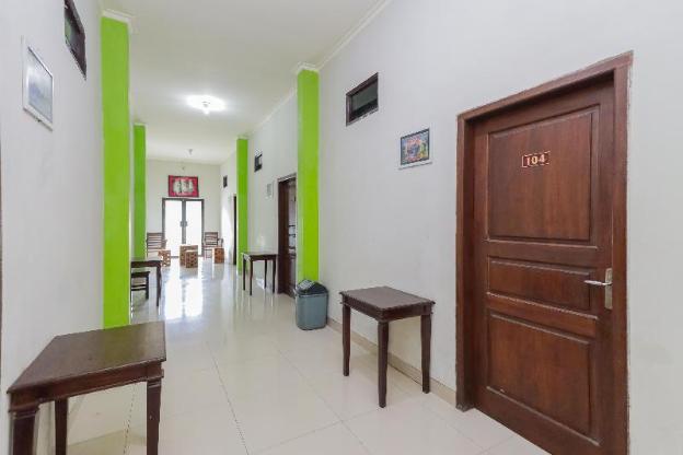 reddoorz at hotel nuansa ngawi