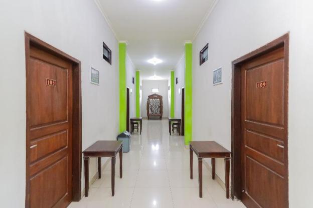 reddoorz at hotel nuansa ngawi