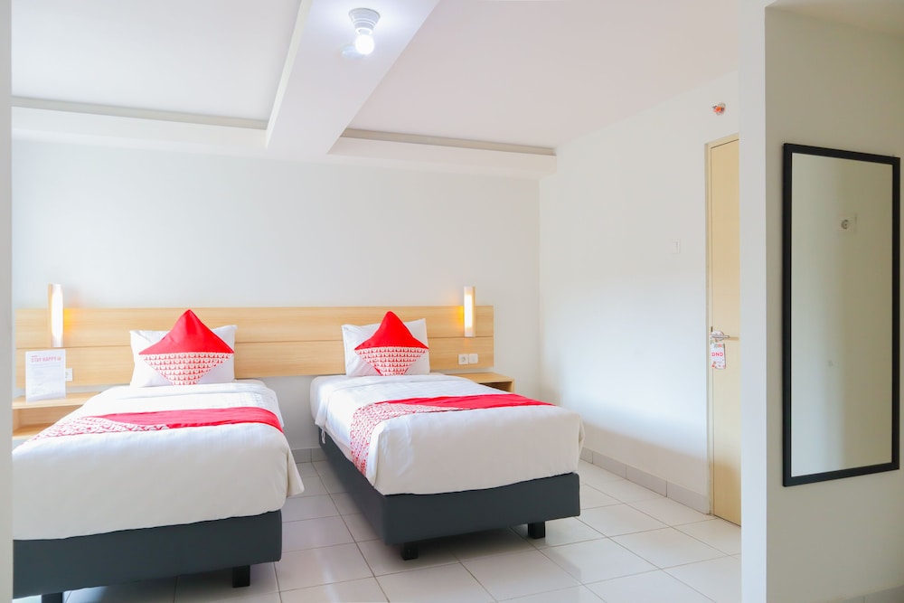 izi cozi hotel kemayoran