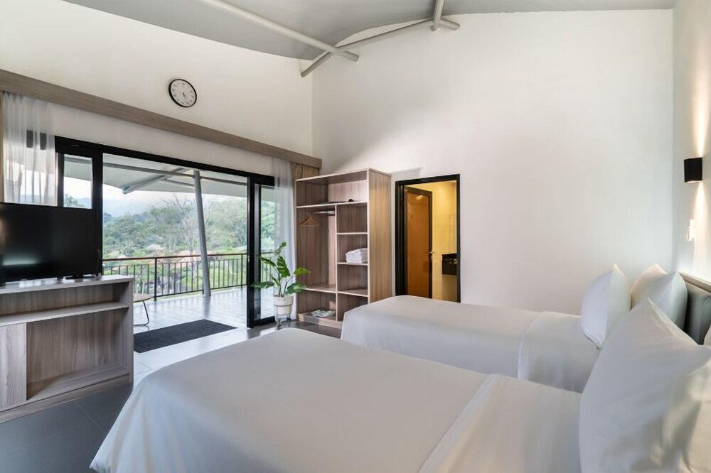 pelangi park hotel and resort
