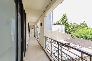 reddoorz syariah near green park jatiwarna