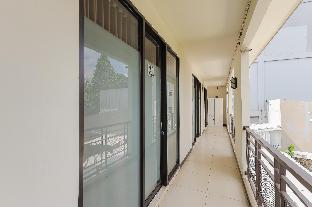 reddoorz syariah near green park jatiwarna