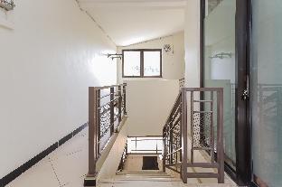 reddoorz syariah near green park jatiwarna