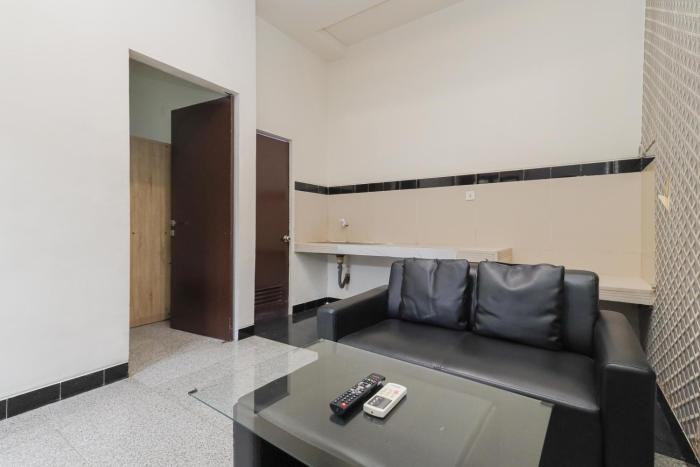 reddoorz syariah near green park jatiwarna