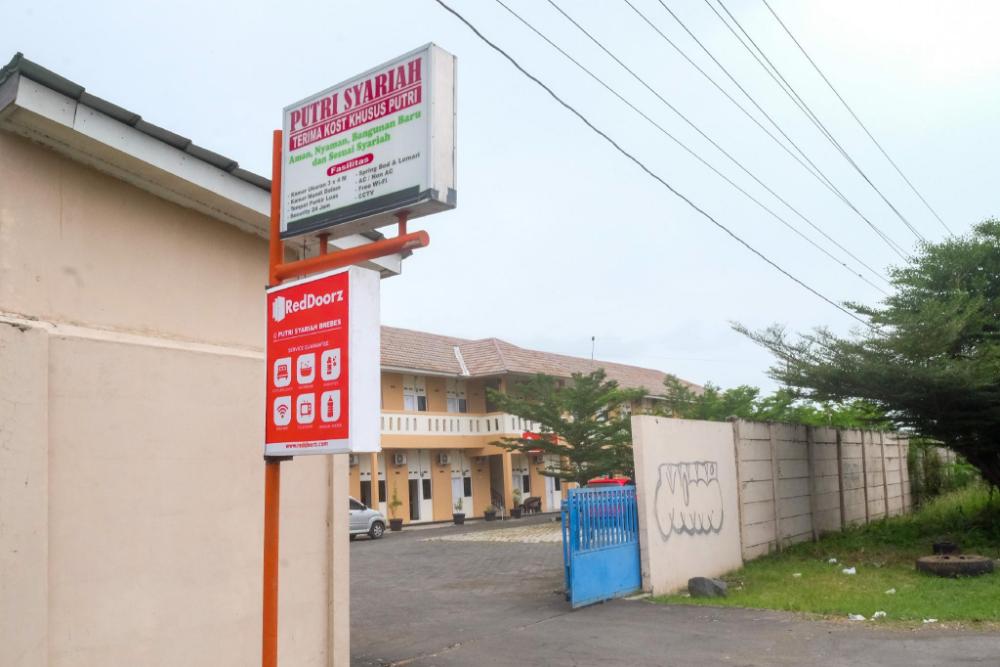 reddoorz putri syariah brebes