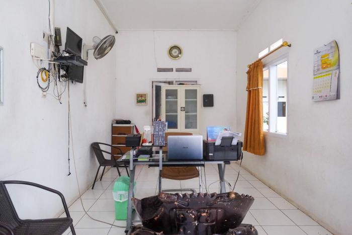 reddoorz putri syariah brebes