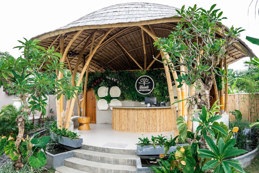 shanti boutique retreat