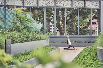 mercure icon singapore city centre