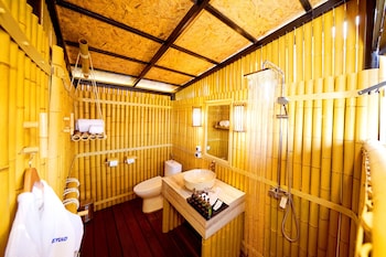 beyond skywalk nangshi