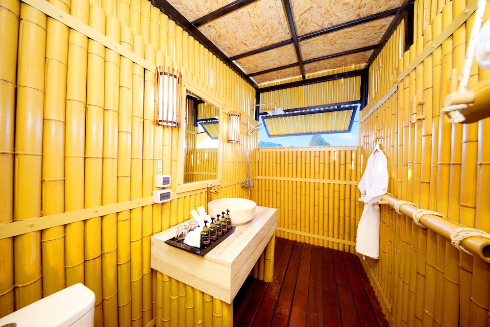 beyond skywalk nangshi