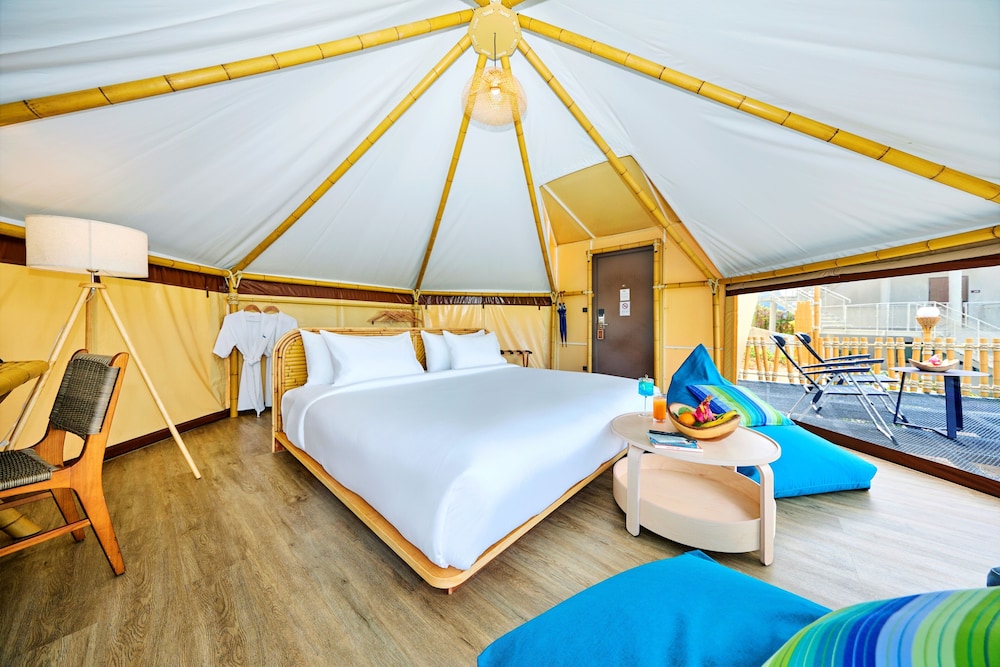 beyond skywalk nangshi