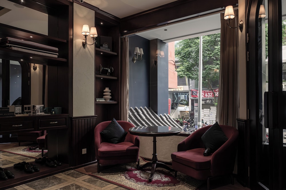 kin hotel dong du