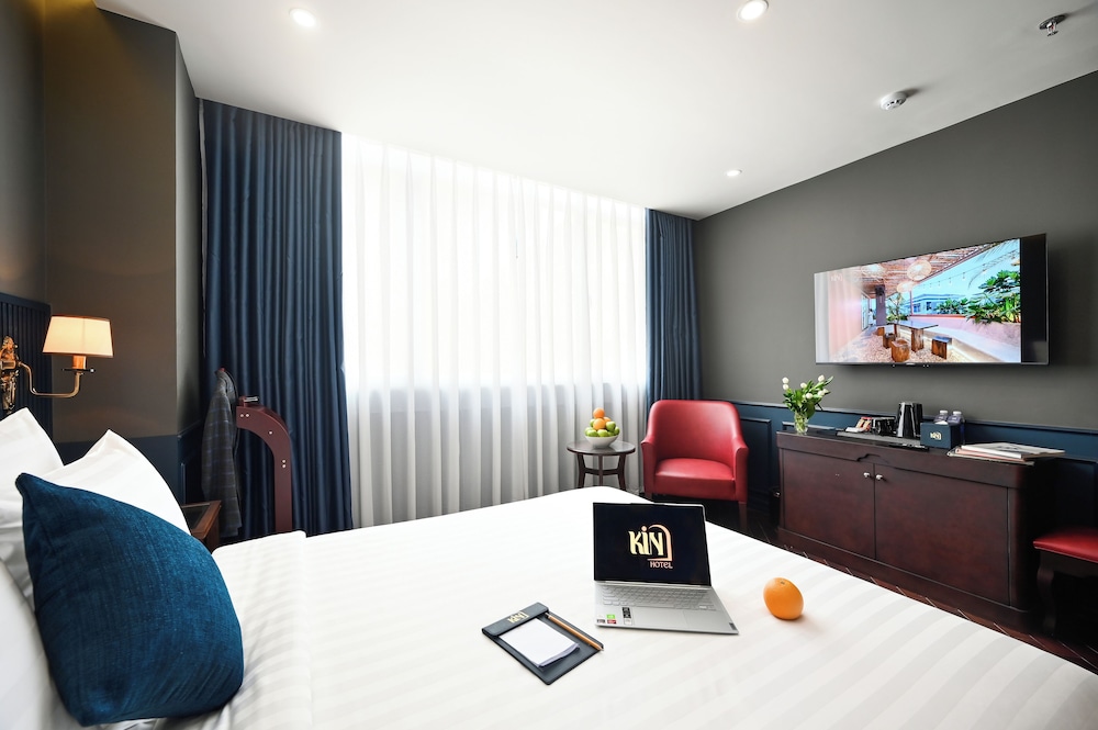 kin hotel dong du