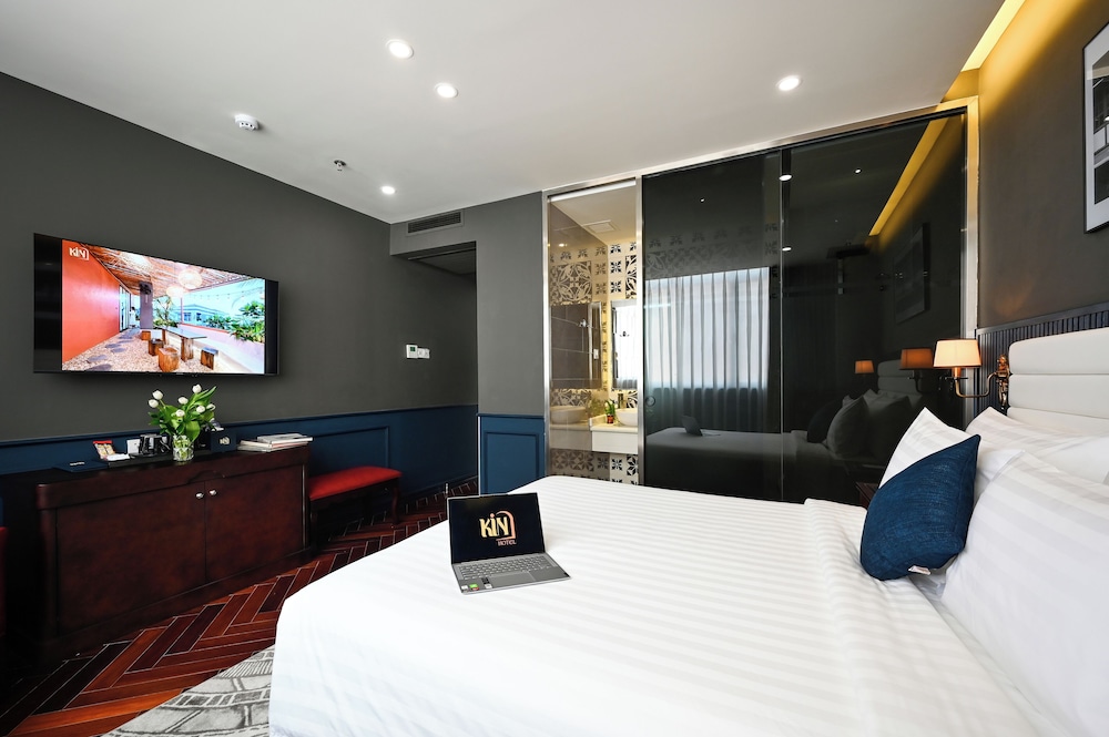kin hotel dong du
