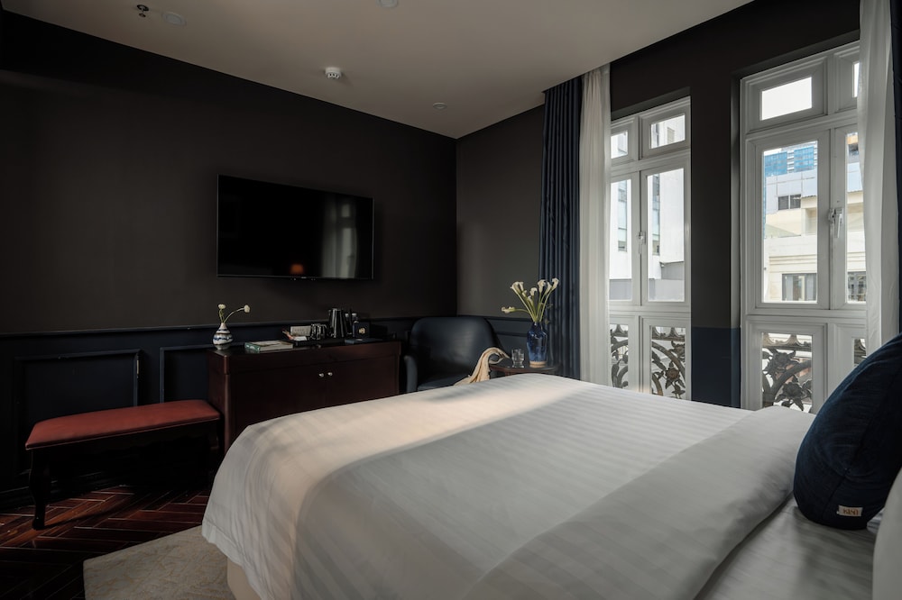 kin hotel dong du