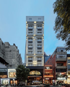 kin hotel dong du