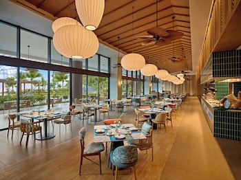 angsana quan lan ha long bay