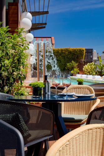 sir victor hotel part of sircle collection