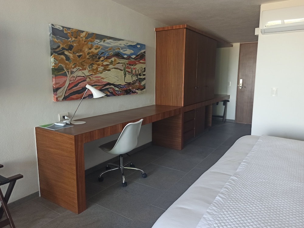 hotel and villa internacional de tenis