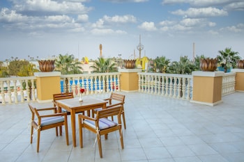 helnan dreamland hotel and conference center