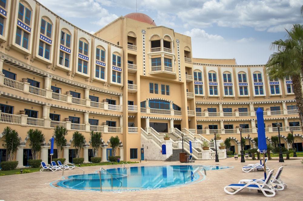 helnan dreamland hotel and conference center