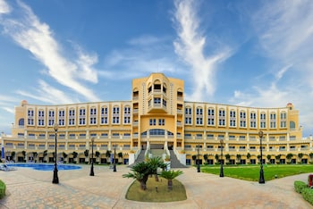 helnan dreamland hotel and conference center