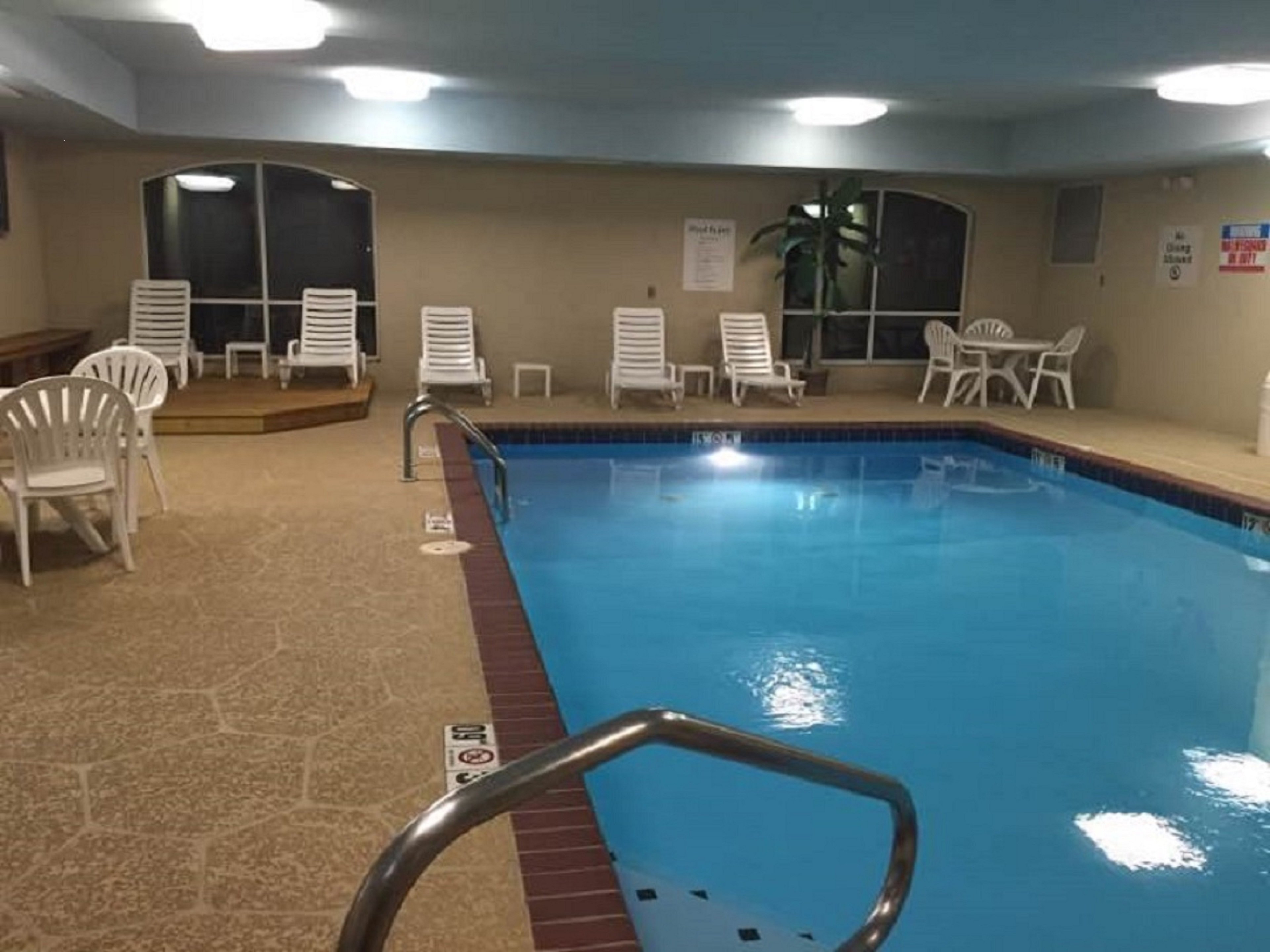 holiday inn express hotel and suites malvern by ihg