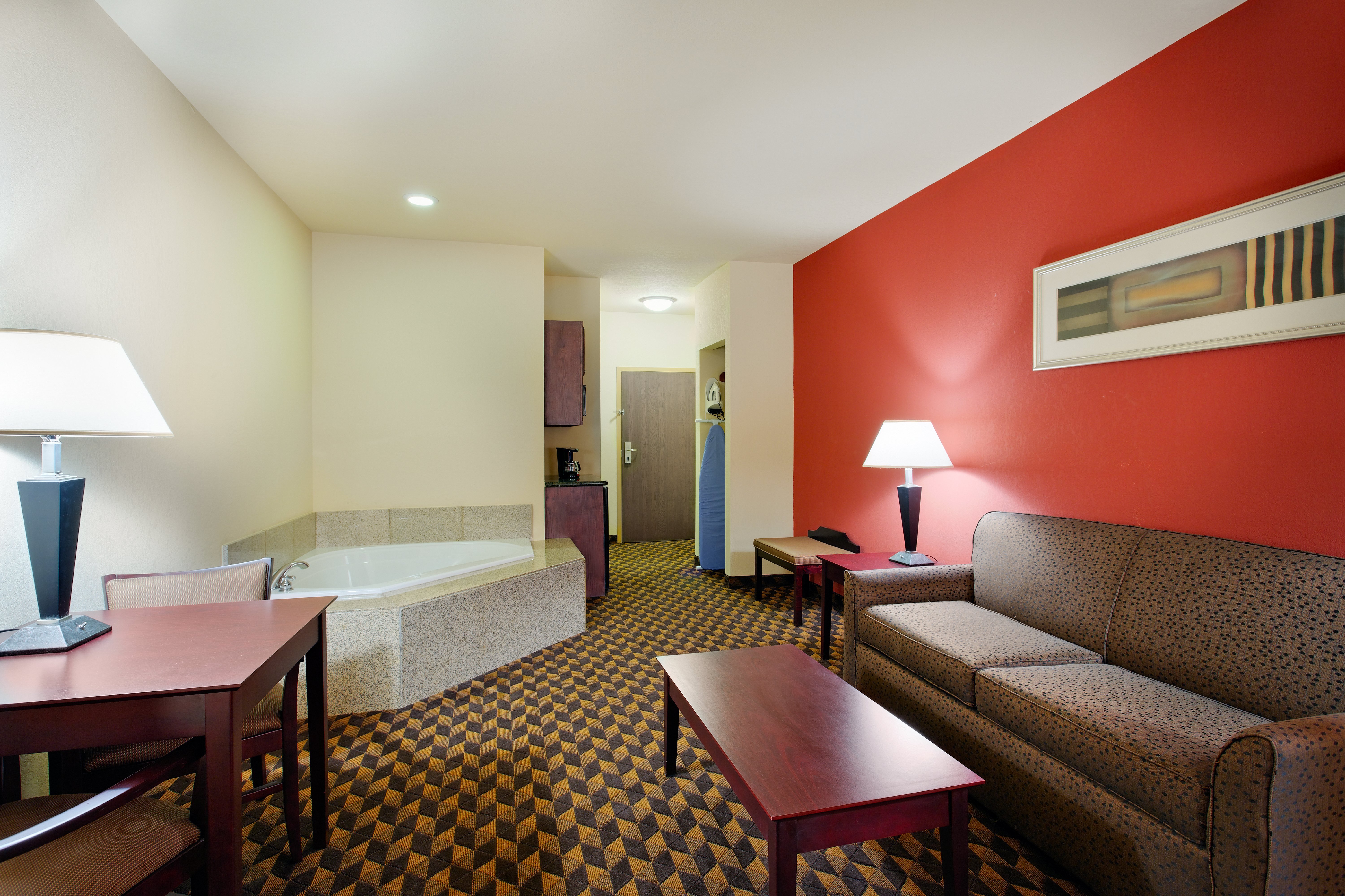holiday inn express hotel and suites malvern by ihg