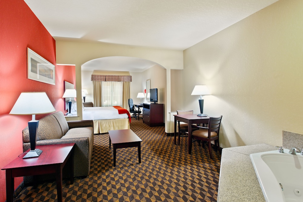 holiday inn express hotel and suites malvern by ihg