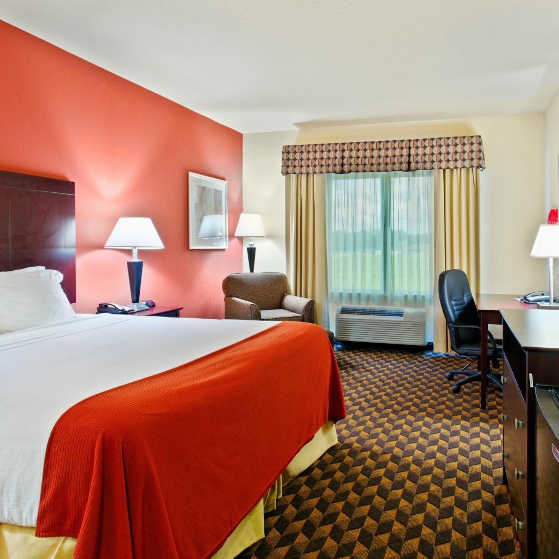 holiday inn express hotel and suites malvern by ihg
