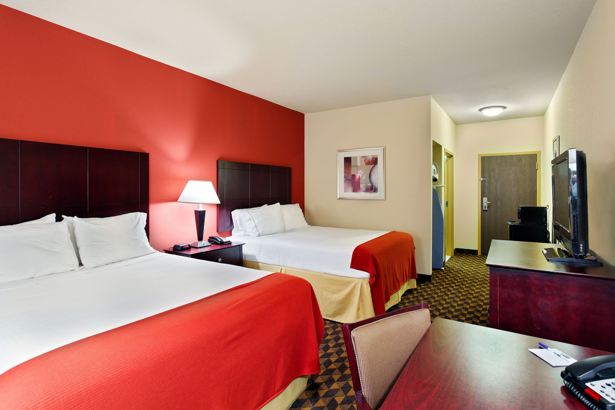 holiday inn express hotel and suites malvern by ihg
