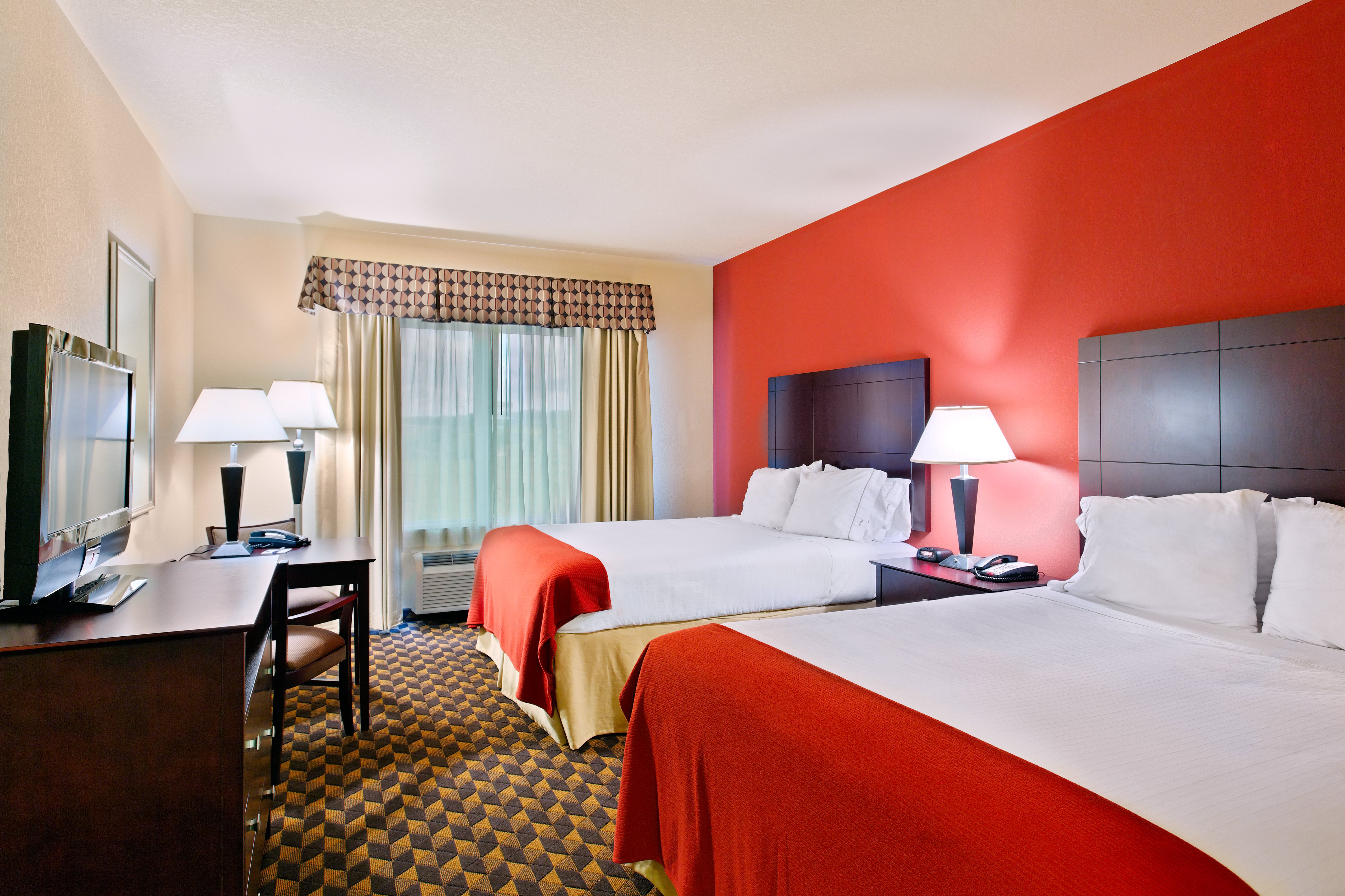 holiday inn express hotel and suites malvern by ihg