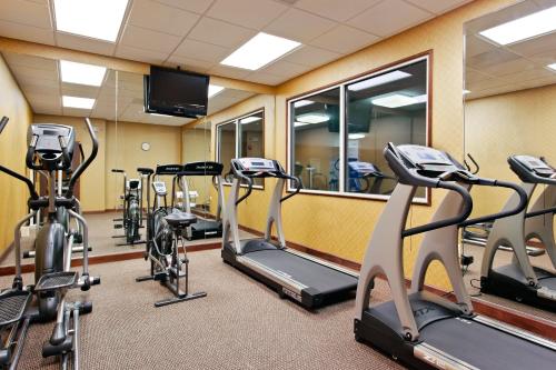 holiday inn express hotel and suites malvern by ihg