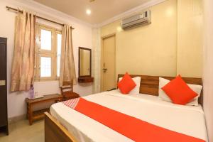 Flagship Hotel Maa Arya Near Gautam Buddha Park,,4 star