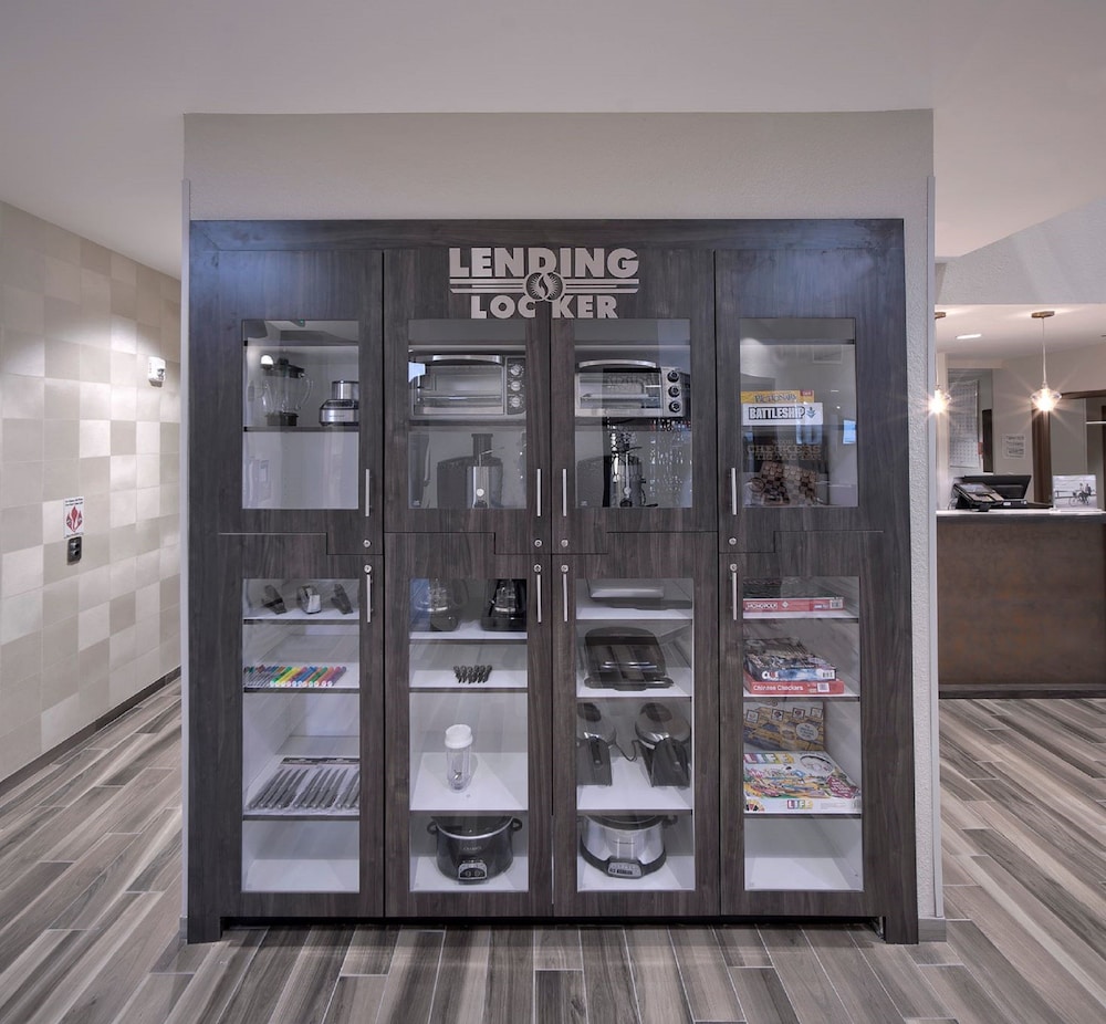 candlewood suites baltimore inner harbor by ihg