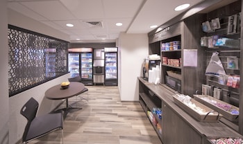 candlewood suites baltimore inner harbor by ihg