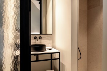 hotel t