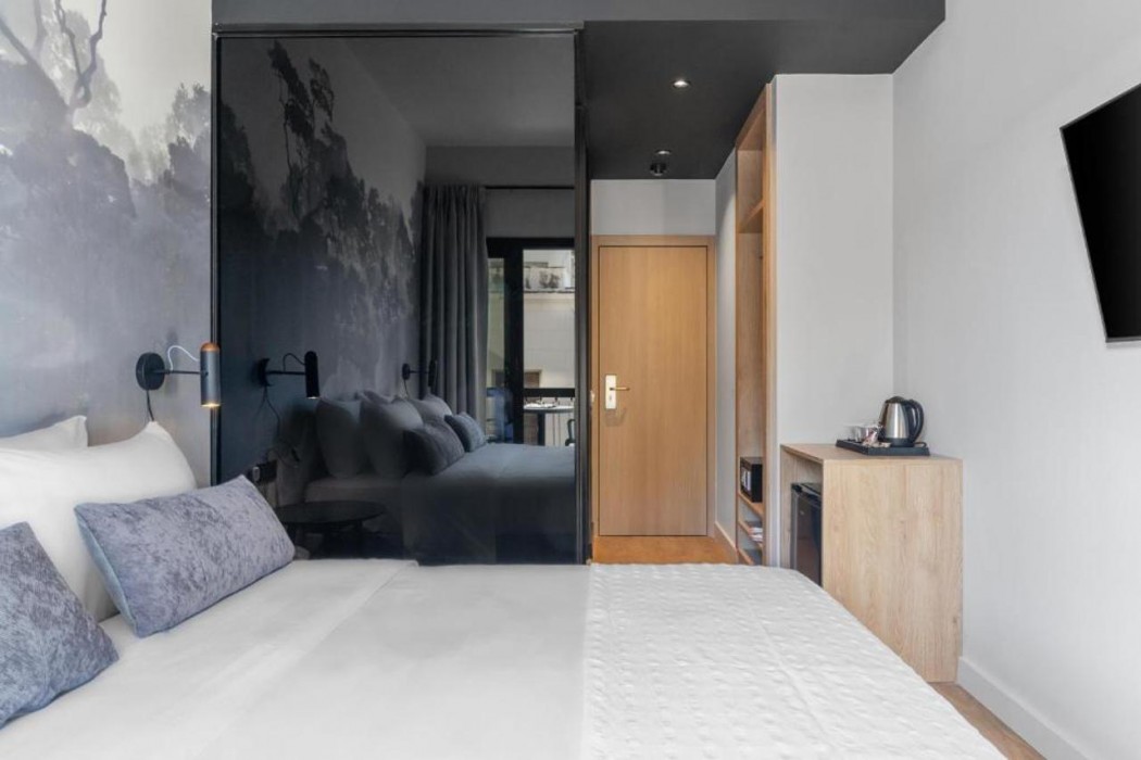 azur hotel volos