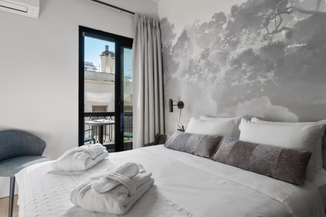 azur hotel volos