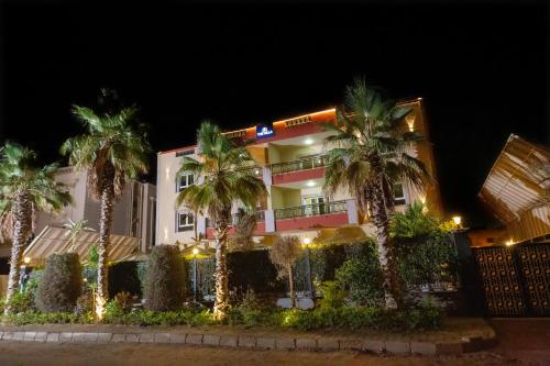 the villa 604 powered by look