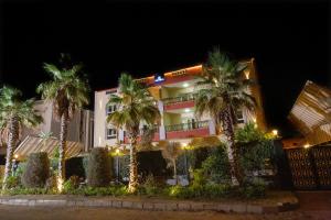 the villa 604 powered by look