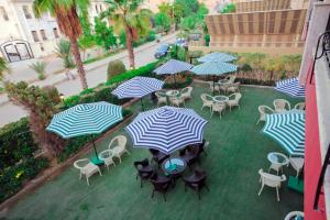the villa 604 powered by look