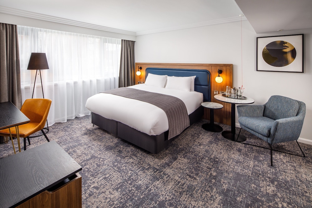crowne plaza manchester airport by ihg