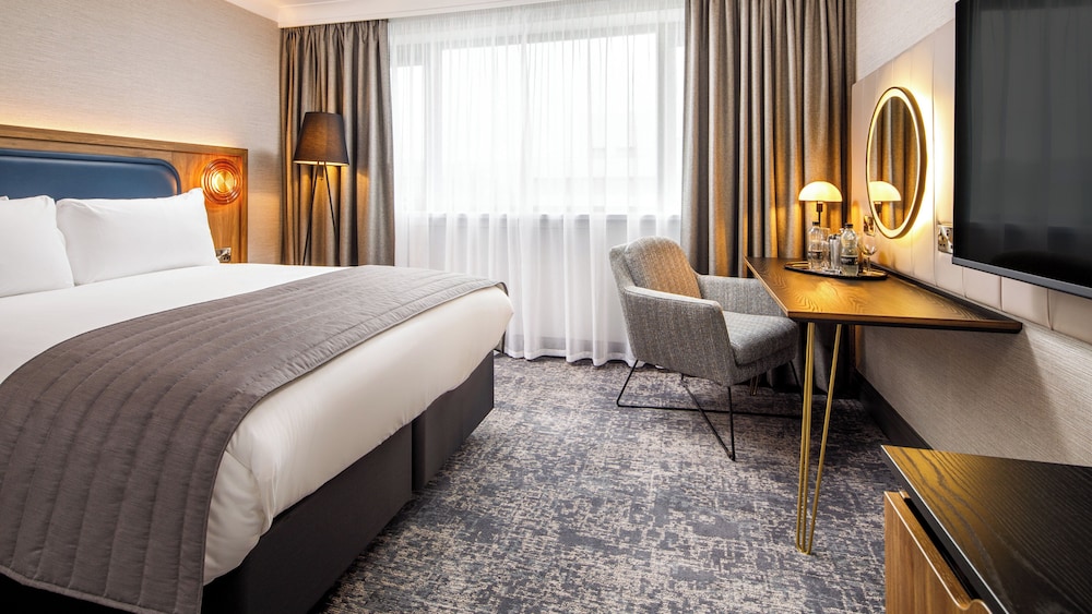 crowne plaza manchester airport by ihg