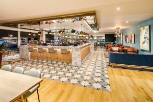 crowne plaza manchester airport by ihg