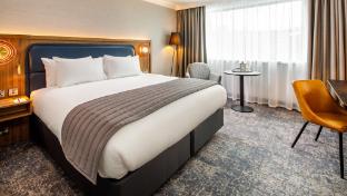 crowne plaza manchester airport by ihg