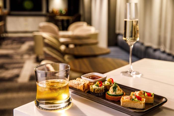 crowne plaza manchester airport by ihg